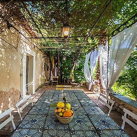 Casa Portico, Con Piscina In Comune * Terrasini