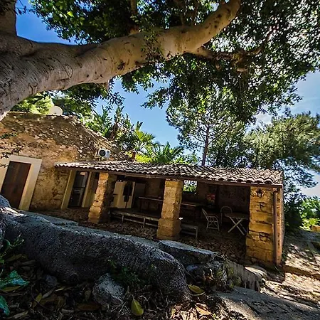 Casa Portico, Con Piscina In Comune Vakantiehuis