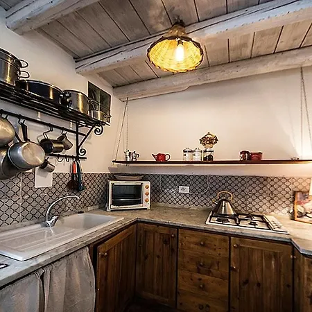 Casa Portico, Con Piscina In Comune Vakantiehuis *